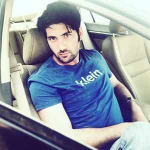 Meet your Posher, Adil